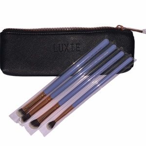 NEW LUXIE Wonderlust Periwinkle Brush Set